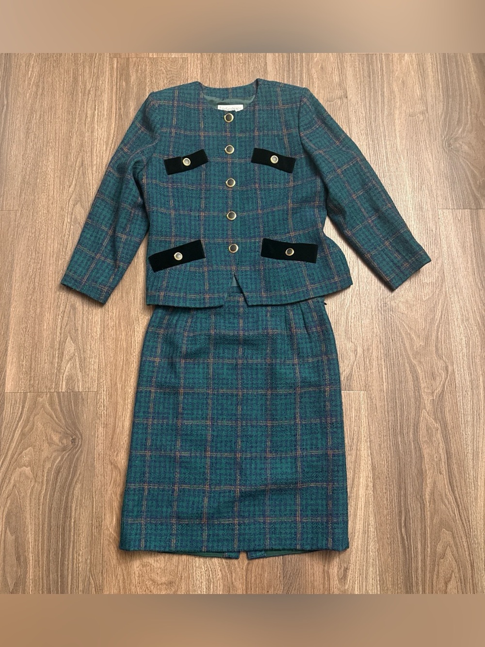 Vintage 1990’s YSL green and blue tweed skirt set. Large